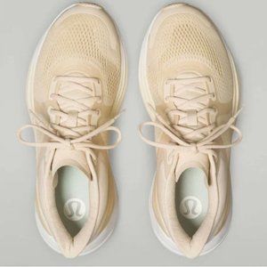 NWT Lululemon Blissfeel Women’s Running Shoe - Pale Linen